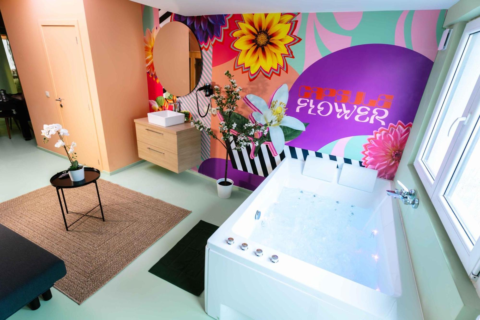 Capsule Flower - Balneo - Cinema - Billard - Nintendo Switch - Mons Centre Ngoại thất bức ảnh